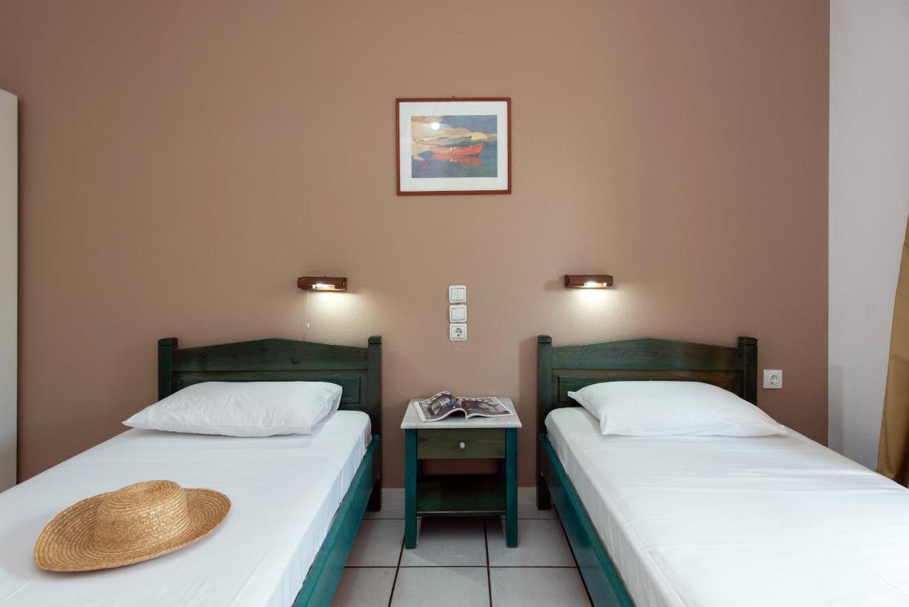 Eriva Hotel 아카라비 외부 사진